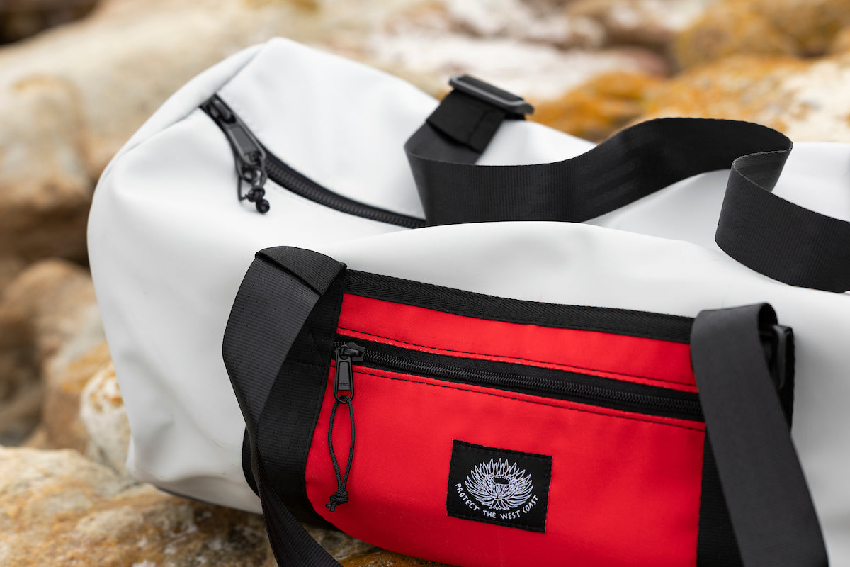Round Duffel Bag (B-Red)
